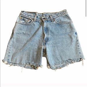 LEVIS Light Wash 512 Slim Fit Cut off Shorts M/9